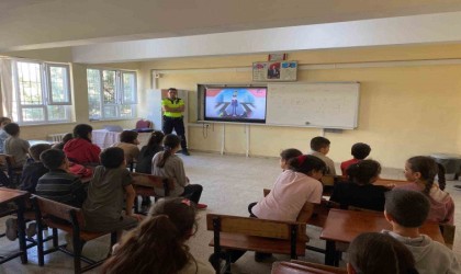 Batmanda öğrencilere polislik mesleği tanıtıldı