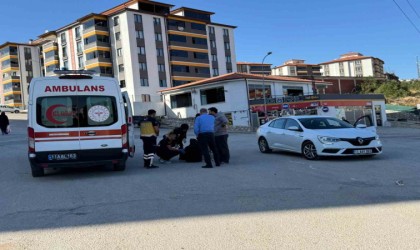 Bilecikte otomobili çarptığı 2 yaya yaralandı