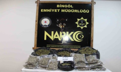 Bingölde polis ekipleri uyuşturucuya geçit vermiyor