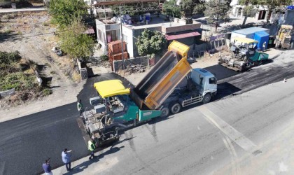 Büyükşehir, Türkoğlunun ana caddesinde asfalta başladı