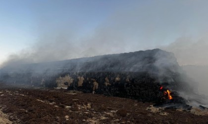 Cizrede saman balyaları yandı