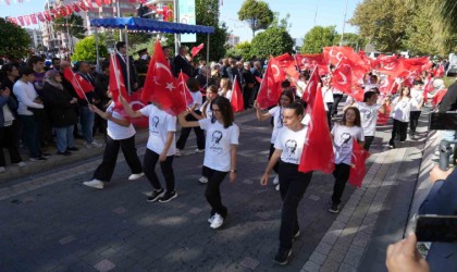 Cumhuriyetin 101. Yılı Edremitte coşkuyla kutlandı