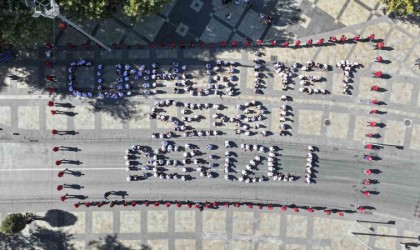 Denizlide 400 öğrenciden 29 Ekim Cumhuriyet Bayramına özel koreografi