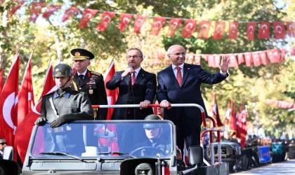 Deprem bölgesi Malatyada 29 Ekim Cumhuriyet Bayramı Coşkusu