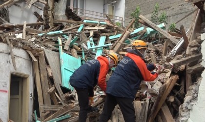 Deprem tatbikatında ekiplerin Sesimi duyan var mı diye bağırması vatandaşları Kahramanmaraş depremine götürdü