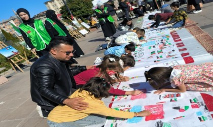 Devlet korumasındaki çocuklar “Filistindeki Çocuklar İçin Çiz” etkinliğine katıldı