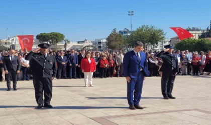 Didimde 29 Ekim Cumhuriyet Bayramı kutlamaları çelenk töreni ile başladı