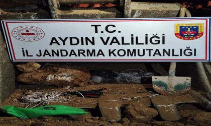 Didimde kaçak kazıya jandarmadan suçüstü