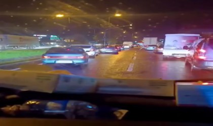 Düzcede ambulansa fermuar sistemi ile yol verildi, o anlar kamerada