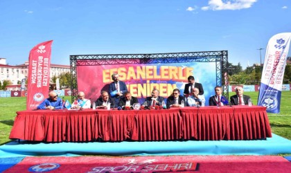 ‘Efsaneler Yeniden sahaya çıkacak