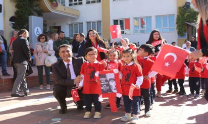 Gaziantep Kolej Vakfını Cumhuriyet coşkusu sardı