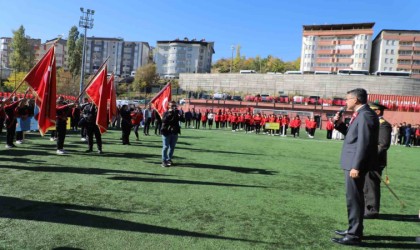 Hakkaride Cumhuriyet Bayramı coşkusu