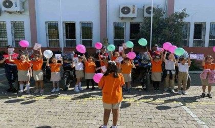 Jandarma ‘Kız Çocukları Gününde kız çocuklarını unutmadı