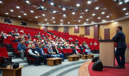 Kastamonu Üniversitesinde Türkiyenin zengin bitki örtüsü konuşuldu