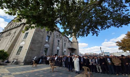 Kayseride Yahya Sinvar için gıyabi cenaze namazı kılındı