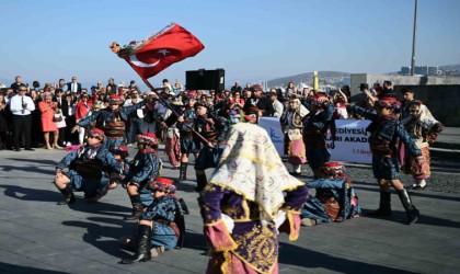 Kuşadasında Cumhuriyet Bayramı coşkuyla kutlandı