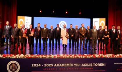 Milli Eğitim Bakanı Yusuf Tekin Atatürk Üniversitesinin akademik yılı açılış töreninde konuştu