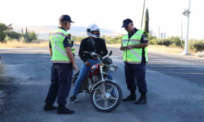 Motosiklet denetiminde 196 sürücüye para cezası