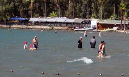 Muğlada deniz, kum, güneş keyfi devam ediyor