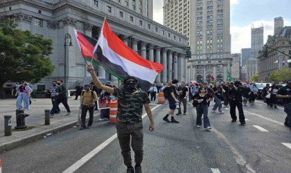 New Yorkta binlerce Filistin yanlısı, İsrail saldırılarını 1. yılında protesto etti