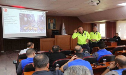 Odunpazarı Belediyesinde şoförlere güvenli sürüş eğitimi verildi