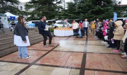 Öğrenciler, bilim şenliğinde hem eğlendi hem de öğrendi