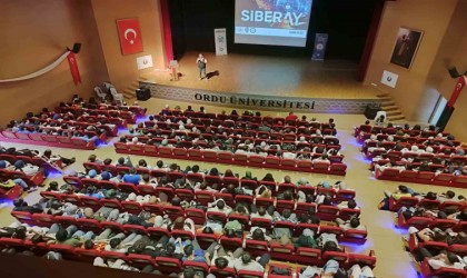 Orduda üniversite öğrencileri, siber suçlara karşı bilgilendirildi