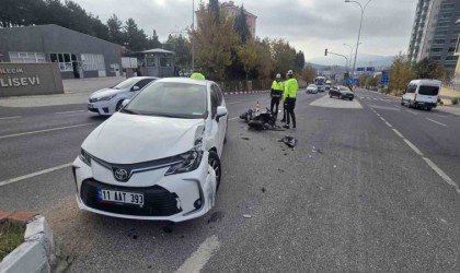 Polisevi Kavşağında meydana gelen trafik kazasında 1 kişi yaralandı