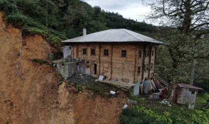 Rize Valiliğinden heyelan açıklaması: 15 ev tedbir amaçlı boşaltıldı