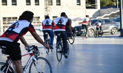 Şiddet olaylarına dikkat çeken sporcular bin 250 kilometre pedal çevirecek