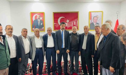 Sırrı Süreyya Önder ve Ahmet Türk, Şenyaşar ve Yıldız ailelerine aracı oluyor