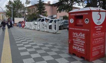 Sungurluda ihtiyaç sahipleri için 30 adet kıyafet kumbarası yerleştirildi