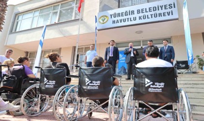 Yüreğirde engelli bireylere medikal malzeme dağıtıldı