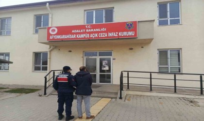 15 yıl 2 ay hapis cezası ile aranan şahsı jandarma yakaladı