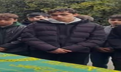 16 yaşındaki genç, babasının ölümünden sonra 15 günlük hayat mücadelesini kaybetti