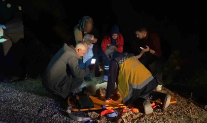 Adıyamanda otomobil şarampole devrildi: 5 yaralı