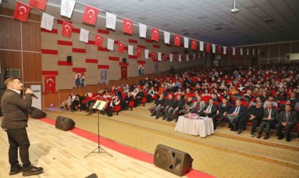 Ağrıda müzik öğretmeni Nizamettin Ardinden meslektaşlarına özel konser