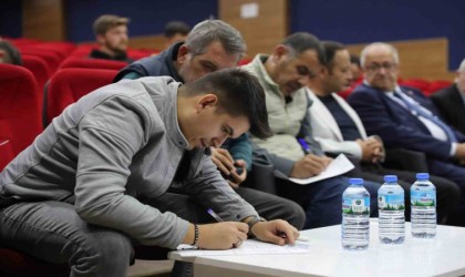 Aliağa Belediyesi, işveren ile iş arayanları buluşturmaya devam ediyor