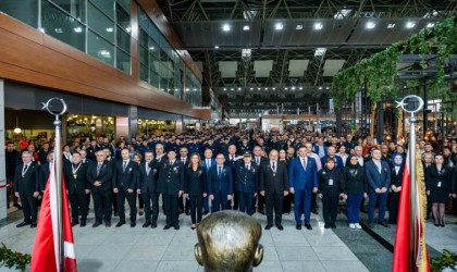 Atatürk, 10 Kasımda İstanbul Sabiha Gökçende özel bir hologram gösterisiyle anıldı