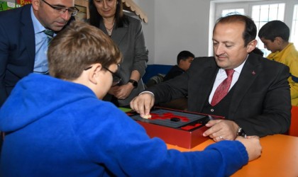 Atıl durumdaki ilkokul binası Akıl ve Zeka Oyunları Köyüne dönüştürüldü