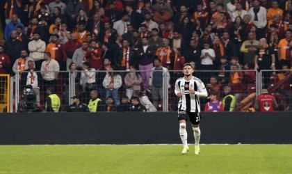 Beşiktaş, Muçinin sol uyluk iç adalesinde gerilme ve kanama saptandığını açıkladı