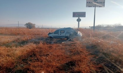 Burdurda hafif ticari araç takla attı, 21 yaşındaki genç kız yaşamını yitirdi