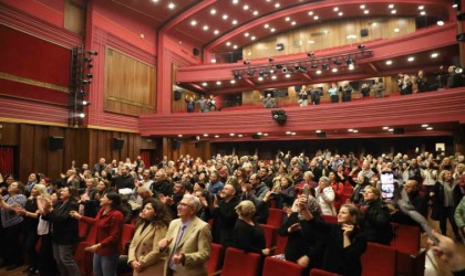 Bursada Feryal Öney ile türkü dolu gece