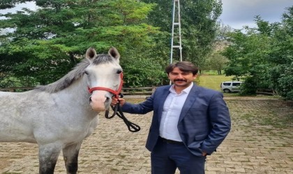 Ciritte birinci lige yükselen Bayburt Atlı Spor Kulübü Başkanı Köprücü güven tazeledi