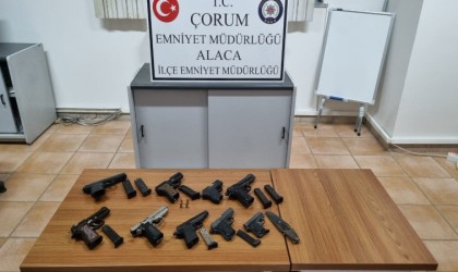 Çorumda 9 adet tabanca ele geçirildi: 1 gözaltı