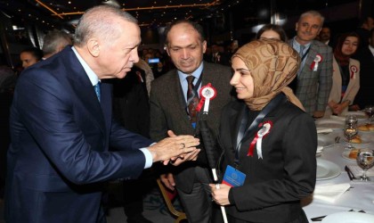 Cumhurbaşkanı Erdoğan: Maarif Modeliyle milletin ihtiyaçlarını gözeten bilimsel bir eğitim anlayışını hayata geçiriyoruz