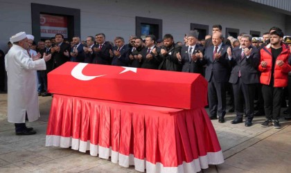 Cumhurbaşkanı Tatarın katılımıyla Kıbrıs gazisi son yolculuğuna uğurlandı