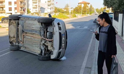 Devrilen otomobilden çıkan genç öğretmenin eğitim aşkı