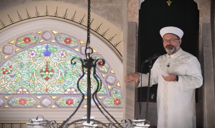 Diyanet İşleri Başkanı Ali Erbaş: Karakterimizin gelişmesinde aileden sonra en önemli rolü öğretmenlerimiz üstlenmektedir