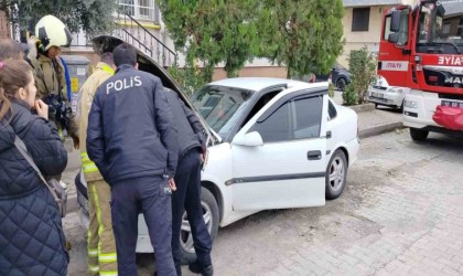 Edremitte otomobilin altındaki dumanı gören araç yanıyor diye itfaiyeyi aradı